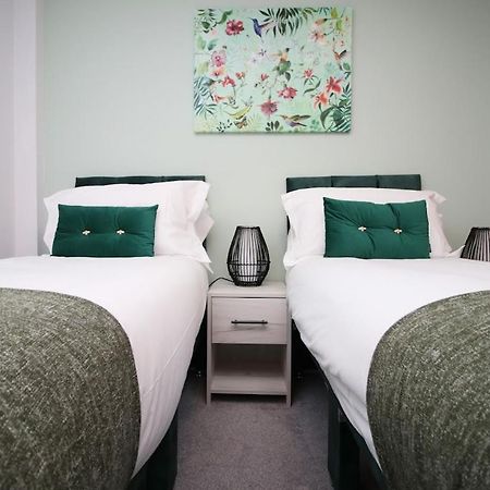 Hamilton Court 1Bedroom Apartment, Bright And Central Location With Balcony And Wi-Fi Bristol Eksteriør billede