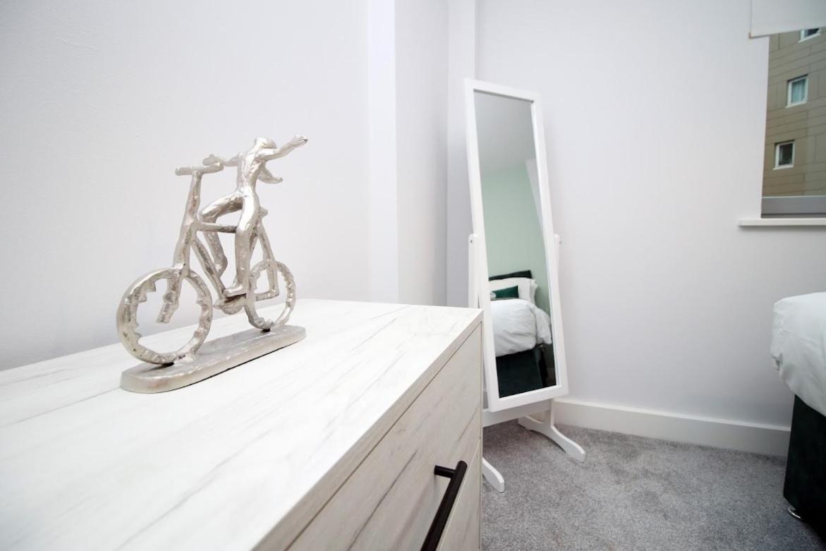Hamilton Court 1Bedroom Apartment, Bright And Central Location With Balcony And Wi-Fi Bristol Eksteriør billede