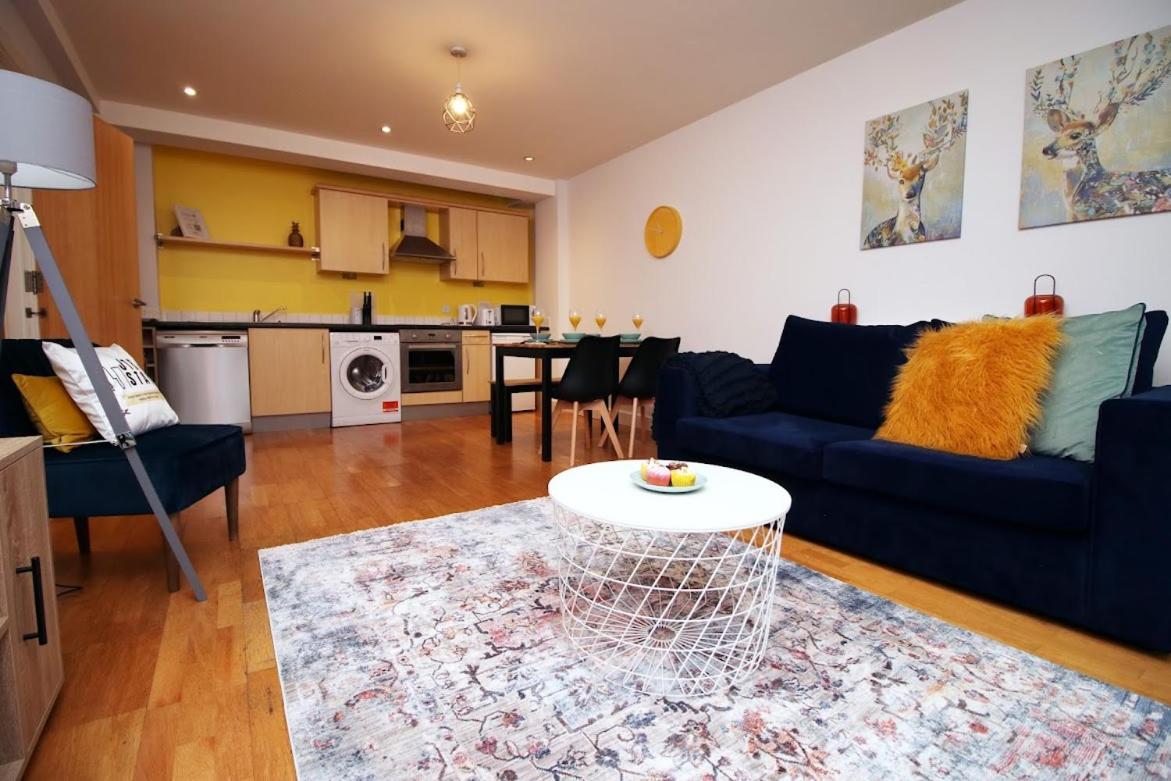 Hamilton Court 1Bedroom Apartment, Bright And Central Location With Balcony And Wi-Fi Bristol Eksteriør billede